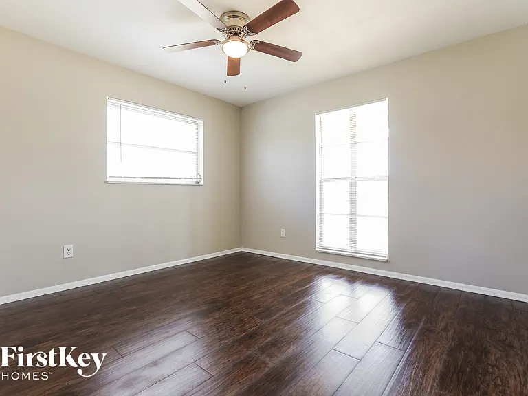 19061 Cochran Blvd — Photo 13