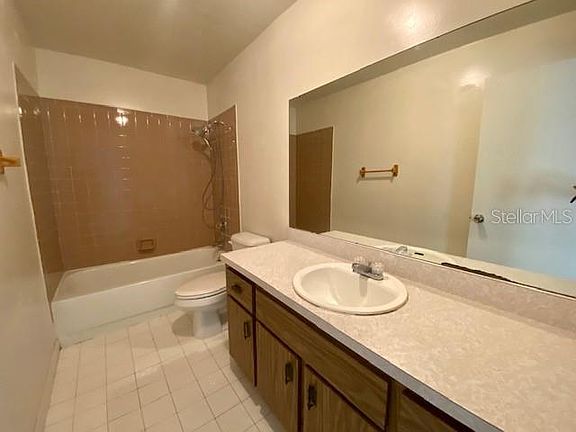 3rd image of 6889 SE 53rd Pl