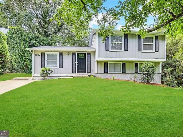 4982 Isle Royal Ct, Stone Mountain, GA 30088