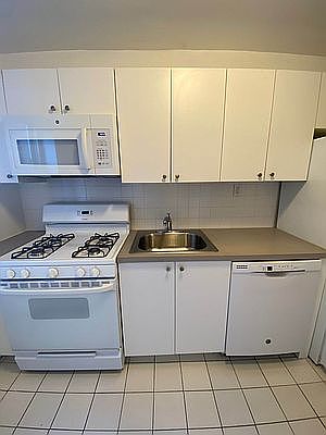 5th image of 82-05 135th St #3