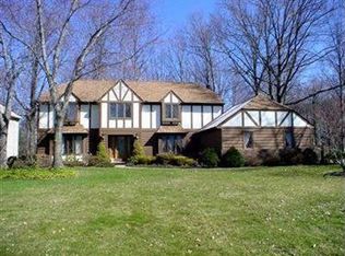 159 Westwind Dr, Avon Lake, OH 44012