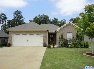 1118 Emerald Ridge Dr, Calera, AL 35040