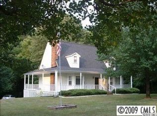 1974 Waterfalls Dr, Lincolnton, NC 28092