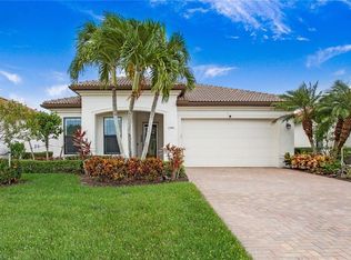 1390 Petone Ct, Naples, FL 34113