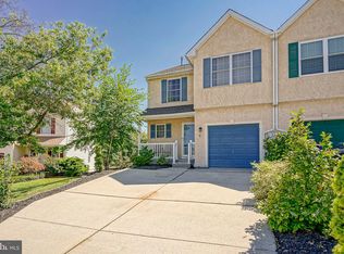 8 Meadow Ct, Sewell, NJ 08080