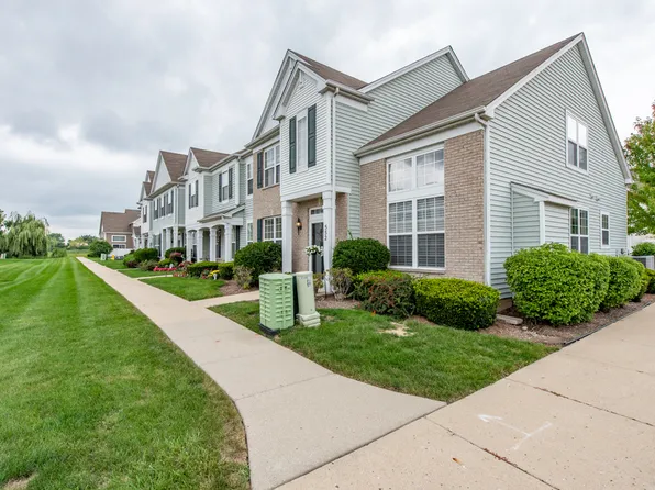 552 Topeka Dr, Grayslake, IL 60030
