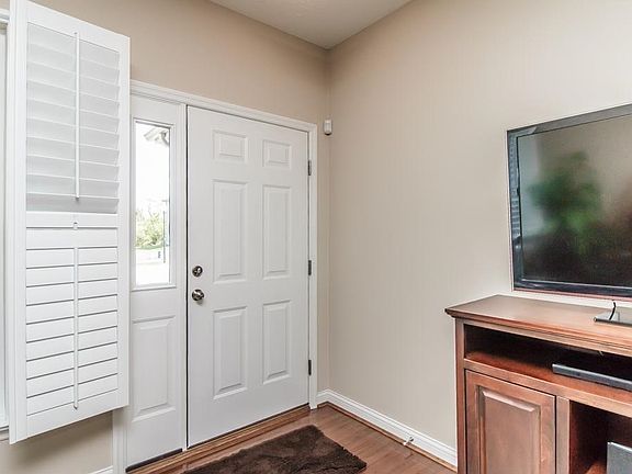 3rd image of 1230 Granite Peak Way