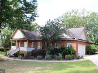 100 Fox Ridge Dr, Dublin, GA 31021