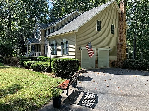 4th image of 8820 Pepperidge Dr