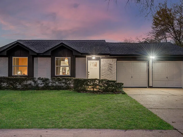 9406 Opelika St — Photo 37