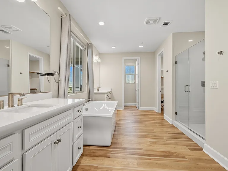 21217 Rockview Ter — Photo 33