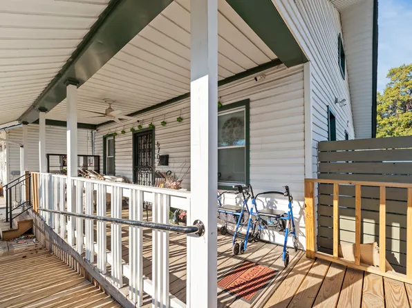 67-02 Almeda Avenue image 3 of 41