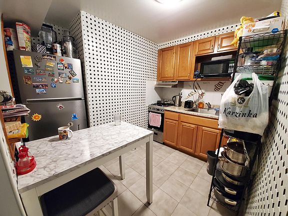 4th image of 3423 Avenue T #1