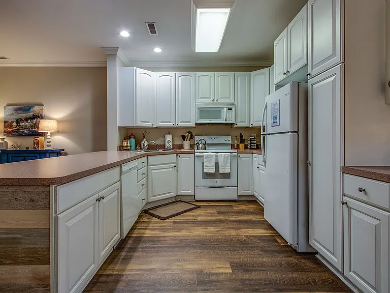 34341 Summerlyn Dr #302 — Photo 10