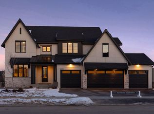 10208 Peony Ln N, Maple Grove, MN 55311