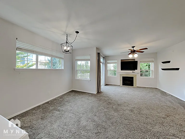 1855 Trossachs Blvd SE #303 — Photo 4