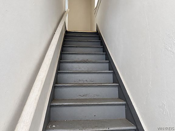 4th image of 603 Adams St
