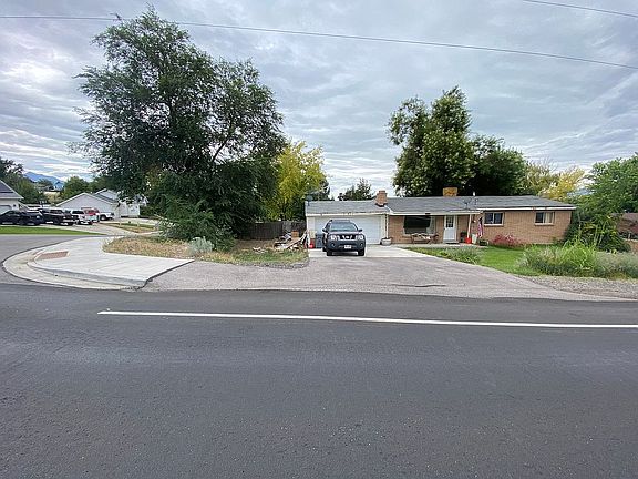 Front of house, wide angle