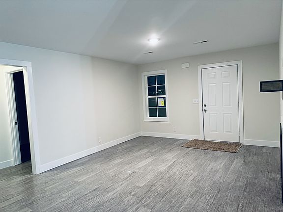 3rd image of 417 Jonquil Ct