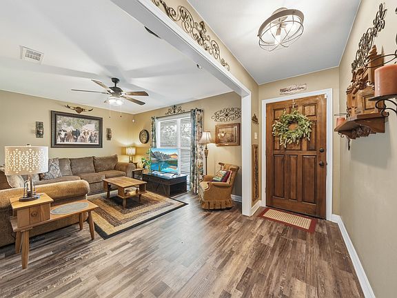 4th image of 9509 Stony Point Dr