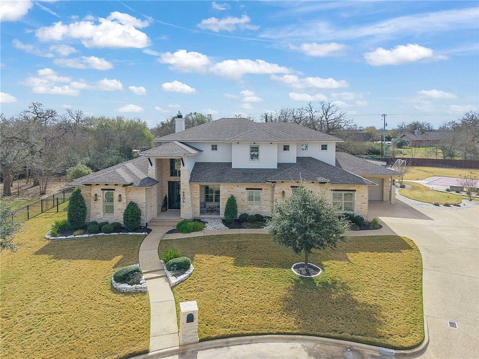 8806 Queens Ct, College Station, TX 77845 | Zillow