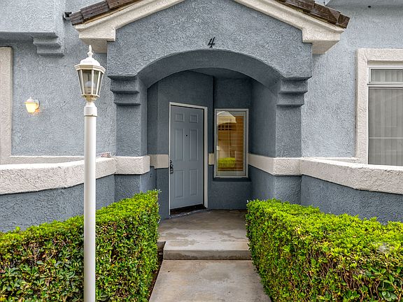 2nd image of 2270 Indigo Hills Dr Unit 4