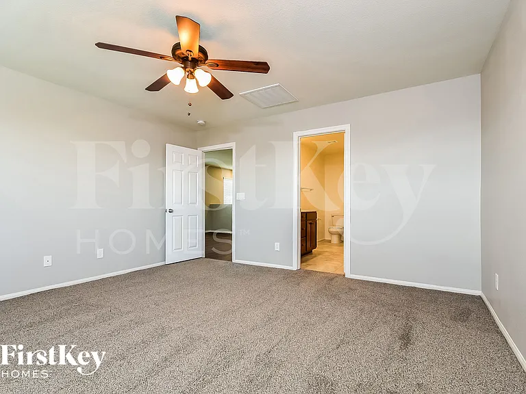 1106 E Dorrell Ln — Photo 10