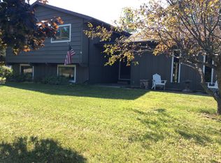 1002 Garfield Ave, Cheboygan, MI 49721