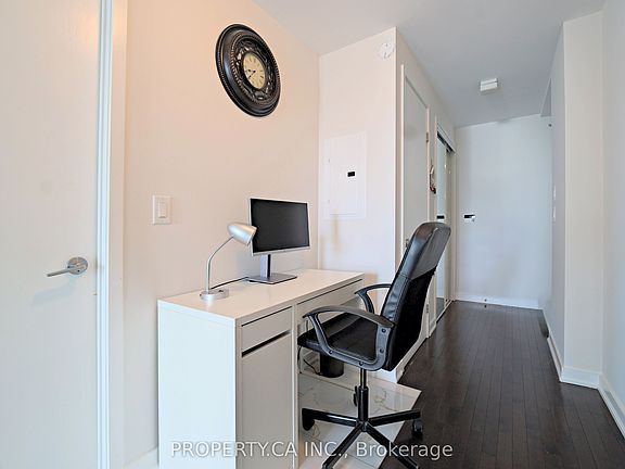 4th image of 14 B York St S #1908