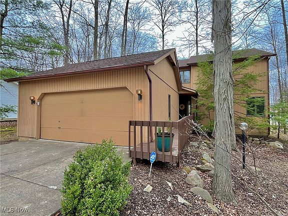 3rd image of 847 Wildwood Ct