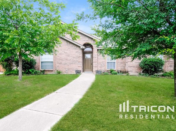 4 Rochelle Ct
