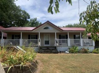 1118 Country Oaks Rd, Locust Grove, AR 72550