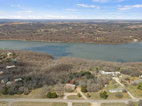 3662 Cooper Memorial Dr, Sulphur, OK 73086