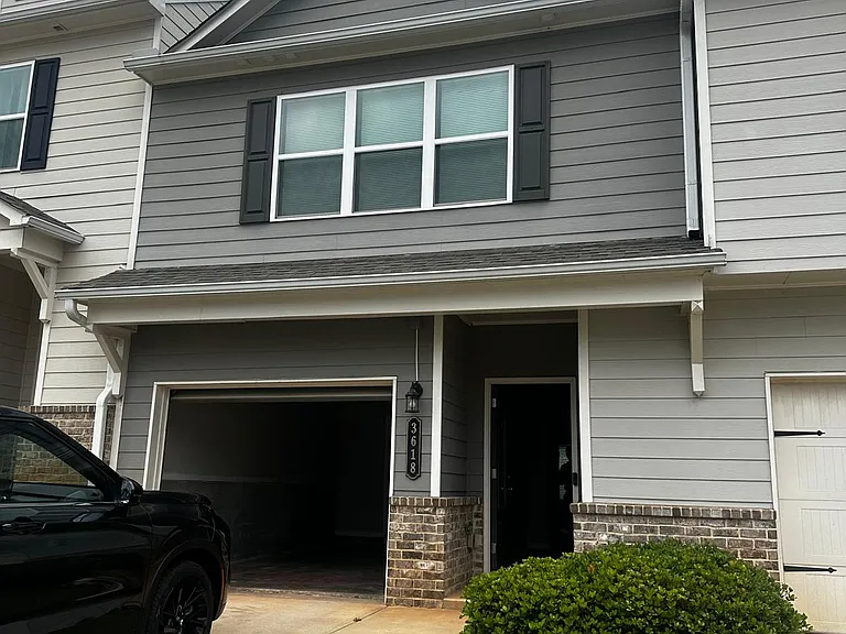 3614 Acorn Dr — Photo 1