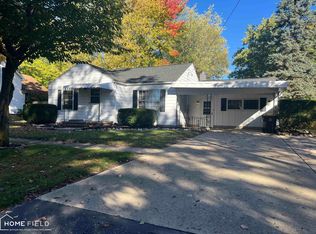 514 Jackson St, Chesaning, MI 48616
