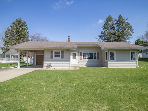 501 S Oak St, Anamosa, IA 52205
