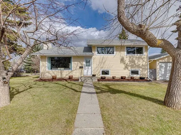 4819 30th Ave SW, Calgary, AB T3E 0V3