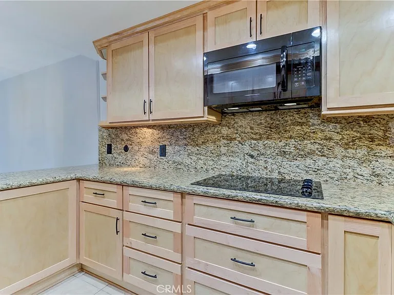 661 Avenida Sevilla #B — Photo 14