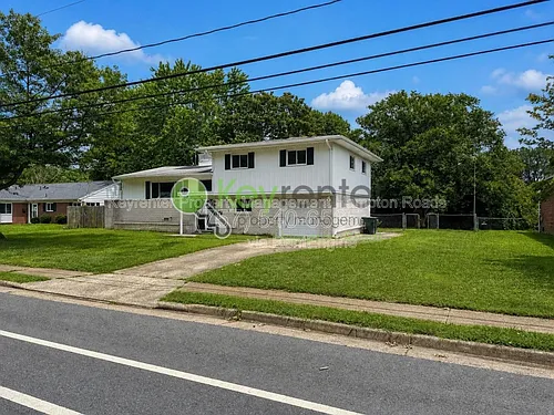 608 Charlton Dr Photo 1