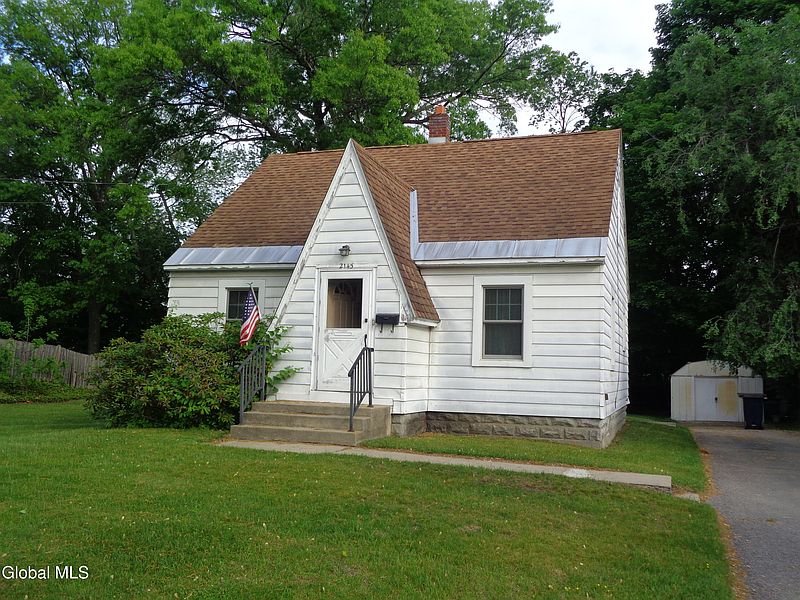 2nd image of 2145 Robinwood Avenue