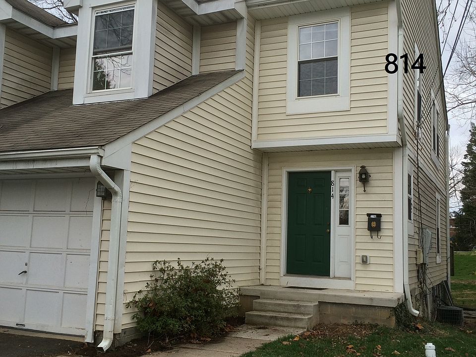 1st image of 814 N Buchanan St