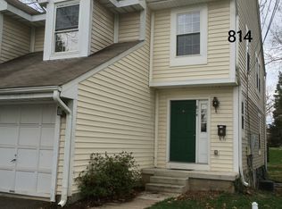814 N Buchanan St, Arlington, VA 22203