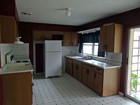 5th image of 6133 1st Ave N