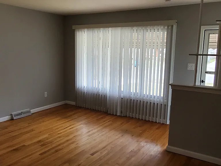 6826 Centralia St — Photo 2