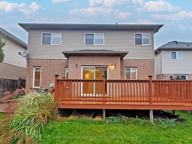 32 Holkham Ave — Photo 30