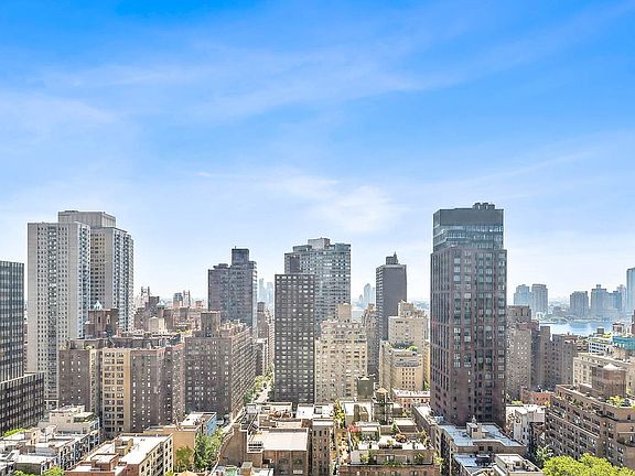 3rd image of 300 E 54th St APT 26B