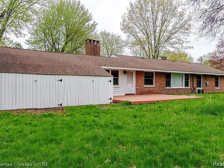6881 W Dartmoor Rd — Photo 1