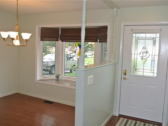 5th image of 33 Pinon Dr