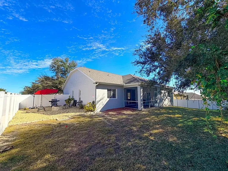 3837 Fallscrest Cir — Photo 10