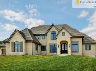 10702 W 164th Ter, Overland Park, KS 66221